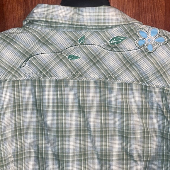 North Face Plaid Long Sleeve Ladies Shirt w Floral Embroidered & Shiny Buttons - Picture 5 of 7